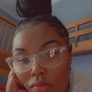Meet your Posher, Tori